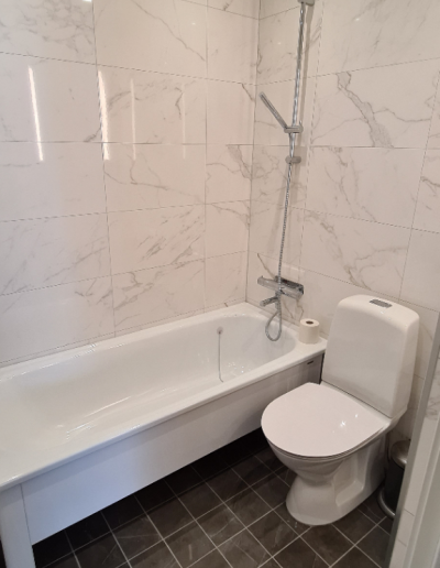 Renovera badrum med badkar i Uppsala Knivsta